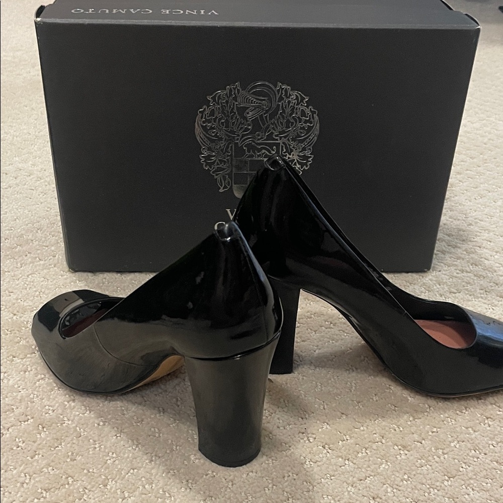 Vince Camuto Shiny Black Pumps